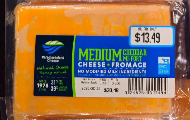 PARADISE ISLAND CHEESE Medium Cheddar (Lrg), 1 ea